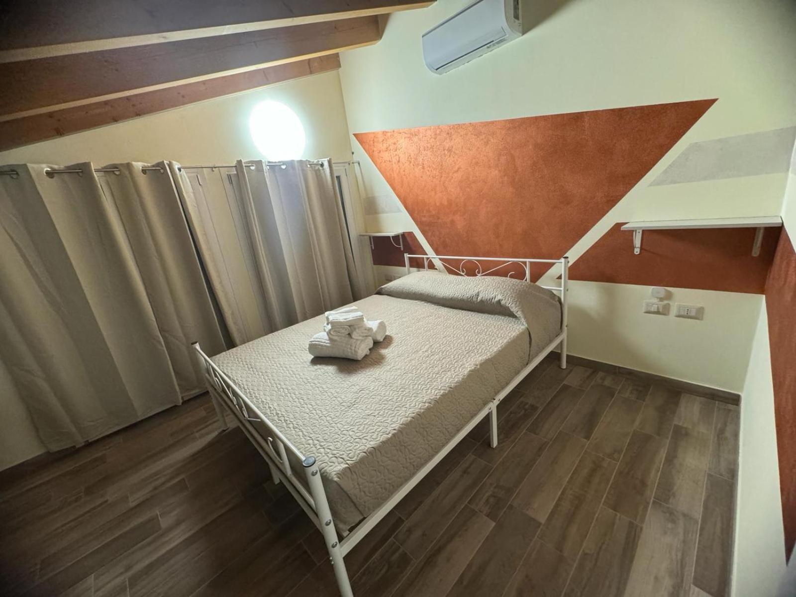 Park 20 Guest House Azzate Bagian luar foto